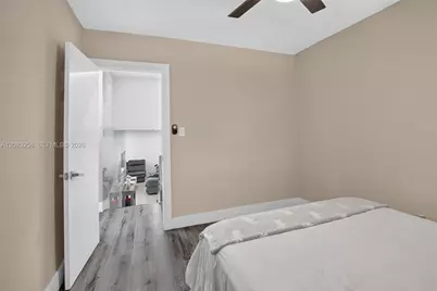 20310 NE 14th Ave, Miami, FL 33179 - Photo 25
