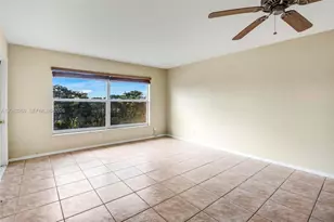 6570 Royal Palm Blvd, Margate, FL 33063 - Photo 13