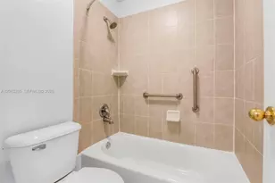 6570 Royal Palm Blvd, Margate, FL 33063 - Photo 23