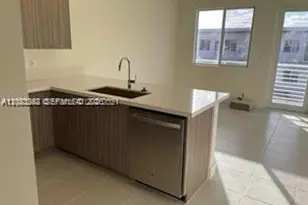 6453 NW 102nd Path, Doral, FL 33178 - Photo 7
