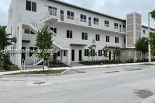 6453 NW 102nd Path, Doral, FL 33178 - Photo 1