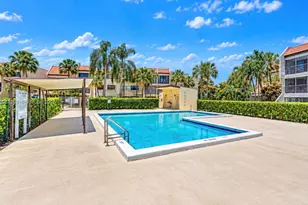 220 Lakeview Dr, Weston, FL 33326 - Photo 3