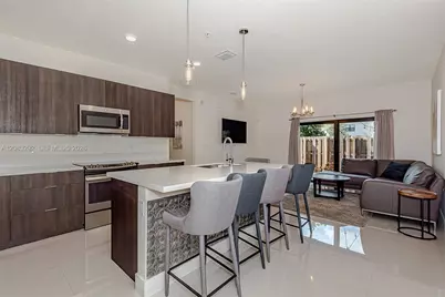7809 NW 104th Ave #7, Doral, FL 33178 - Photo 3
