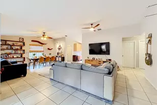 4271 NW 20th Ave, Oakland Park, FL 33309 - Photo 11