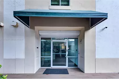 3042 NW 82nd Ave, Doral, FL 33122 - Photo 3