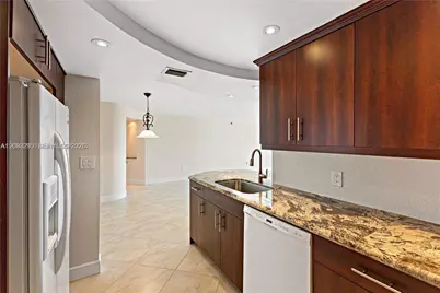 13155 Ixora Ct #905, North Miami, FL 33181 - Photo 7