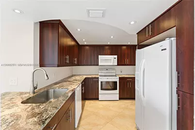 13155 Ixora Ct #905, North Miami, FL 33181 - Photo 5