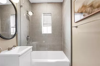 [Address not provided], Miami Beach, FL 33139 - Photo 7