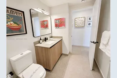 121 NE 5th St #2408, Miami, FL 33132 - Photo 9