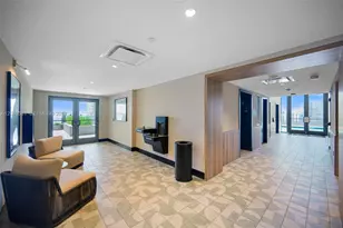 121 NE 5th St, Miami, FL 33132 - Photo 23
