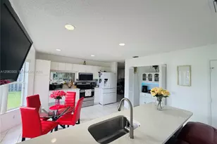 10664 Oak Lake Way, Boca Raton, FL 33498 - Photo 11