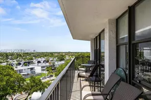 800 Parkview Dr, Hallandale Beach, FL 33009 - Photo 7