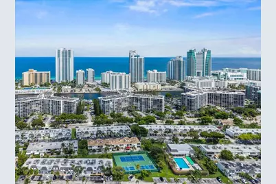 800 Parkview Dr #709, Hallandale Beach, FL 33009 - Photo 29