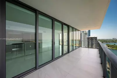 3131 NE 7th Ave #1806, Miami, FL 33137 - Photo 7
