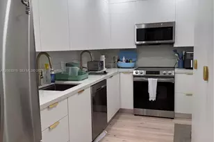 10185 E Collins Ave, Bal Harbour, FL 33154 - Photo 13