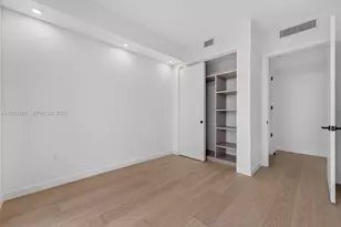 2200 Brickell Ave, Miami, FL 33129 - Photo 21