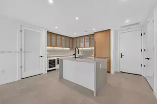 2200 Brickell Ave, Miami, FL 33129 - Photo 29