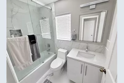 1738 SW 108th Way, Davie, FL 33324 - Photo 11