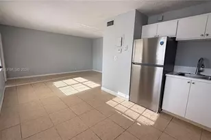 5408 NW 18th Pl, Lauderhill, FL 33313 - Photo 5