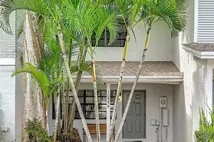 10554 NW 3rd St, Pembroke Pines, FL 33026 - Photo 1