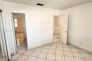 10554 NW 3rd St, Pembroke Pines, FL 33026 - Photo 13