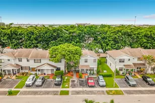 10554 NW 3rd St, Pembroke Pines, FL 33026 - Photo 21