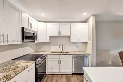 130 Cypress Club Dr #302, Pompano Beach, FL 33060 - Photo 15