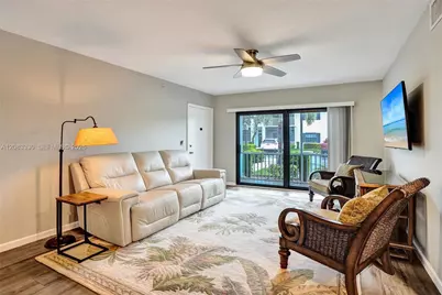 130 Cypress Club Dr #302, Pompano Beach, FL 33060 - Photo 11