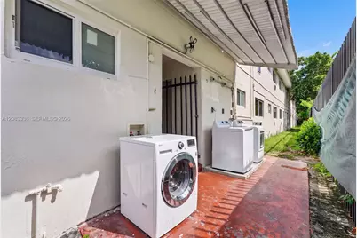 60 NW 79th St #24, Miami, FL 33150 - Photo 17