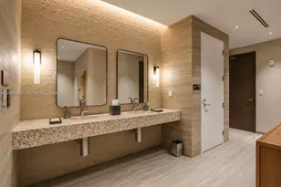 2411 Laguna Cir, North Miami, FL 33181 - Photo 21