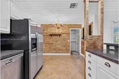 4831 NE 8th Ave, Oakland Park, FL 33334 - Photo 11