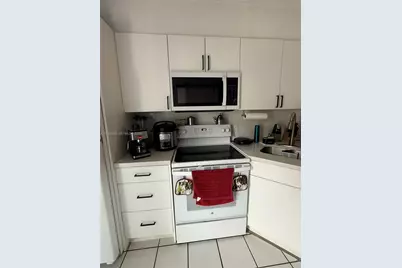 5420 W 21st Ct #211, Hialeah, FL 33016 - Photo 7