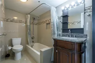 17011 N Bay Rd, Sunny Isles Beach, FL 33160 - Photo 23