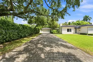 5763 SW 51st St, Miami, FL 33155 - Photo 3