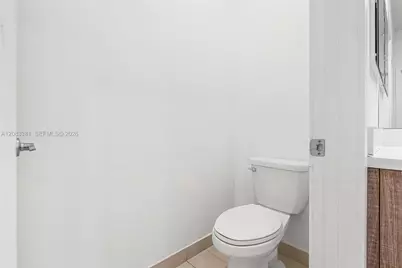 7923 NW 104th Ct, Doral, FL 33178 - Photo 25