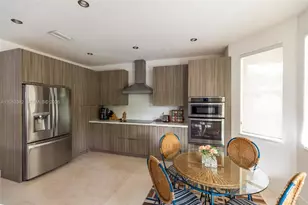 3652 Falcon Ridge Cir, Weston, FL 33331 - Photo 7