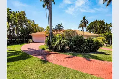 7080 SW 98th Ave, Miami, FL 33173 - Photo 5