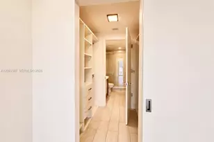 2000 Metropica Wy, Sunrise, FL 33323 - Photo 15