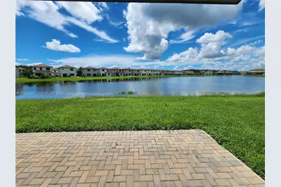 5590 Carrera Dr #5590, Other City - In The State Of Florida, FL 34142 - Photo 5