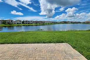 5590 Carrera Dr, Other City - In The State Of Florida, FL 34142 - Photo 5
