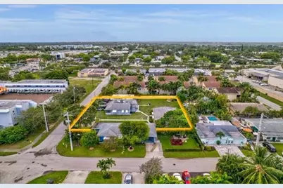 1271 NE 32nd St, Oakland Park, FL 33334 - Photo 15
