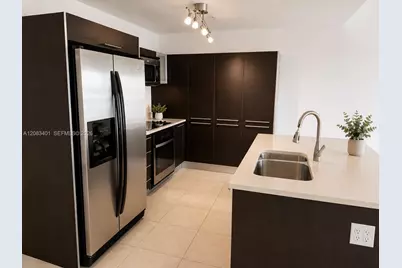 1900 N Bayshore Dr #3007, Miami, FL 33132 - Photo 3