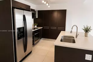 1900 N Bayshore Dr, Miami, FL 33132 - Photo 3