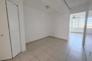 1780 NE 191st St, Miami, FL 33179 - Photo 15