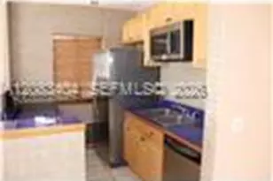 549 Meridian Ave, Miami Beach, FL 33139 - Photo 9