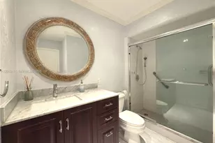 2340 NE 9th St, Fort Lauderdale, FL 33304 - Photo 11