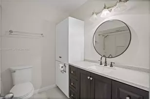 1749 SW 81st Ln, Davie, FL 33324 - Photo 31