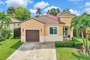 1375 SW 105th Ave, Pembroke Pines, FL 33025 - Photo 1