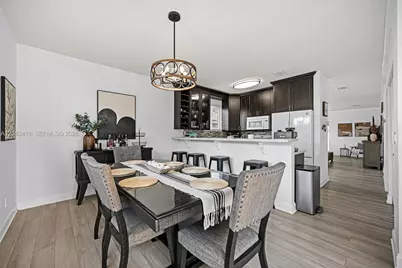 1375 SW 105th Ave, Pembroke Pines, FL 33025 - Photo 13
