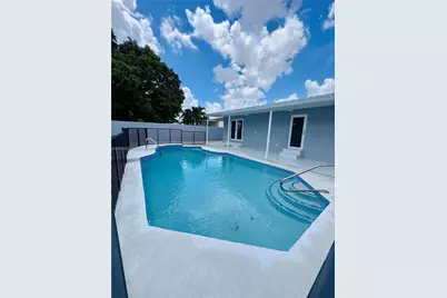 82 E 16th St, Hialeah, FL 33010 - Photo 9